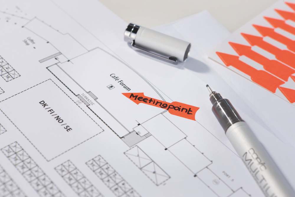 Etikete papirne neonsko oranžne opozorilne puščice Avery Zweckform 3008, 39 x 9 mm