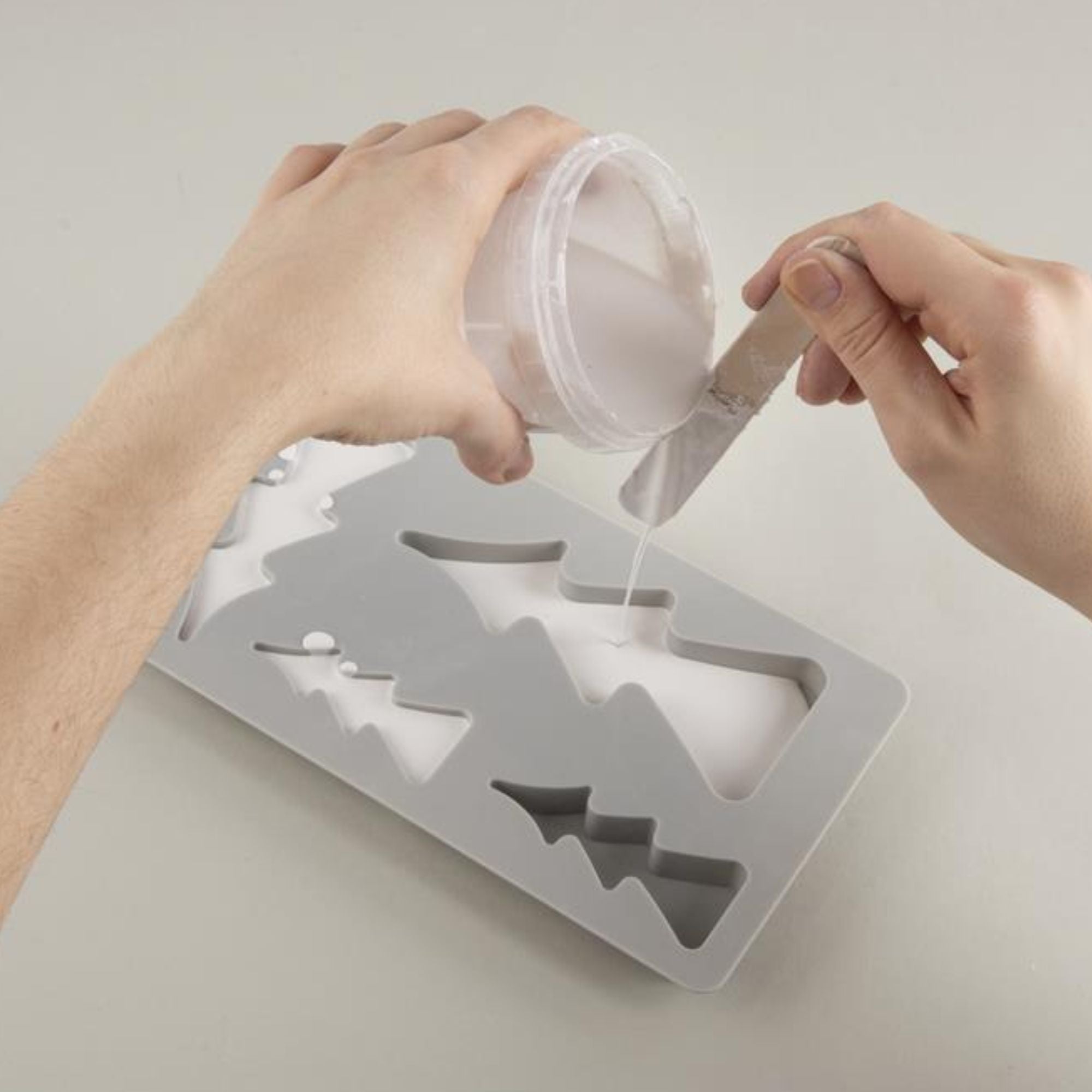 Kalup za vlivanje Rayher, motiv smreke