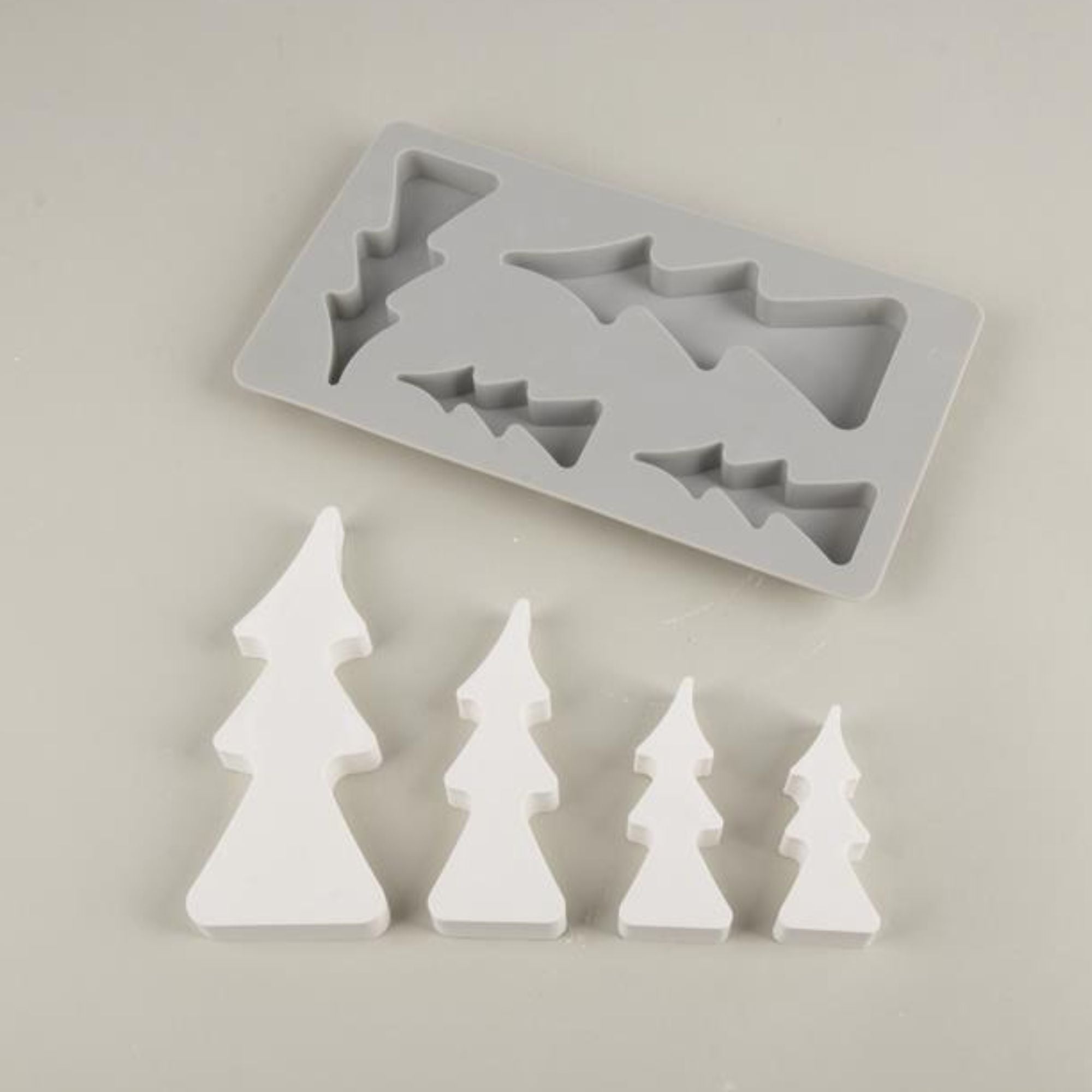 Kalup za vlivanje Rayher, motiv smreke