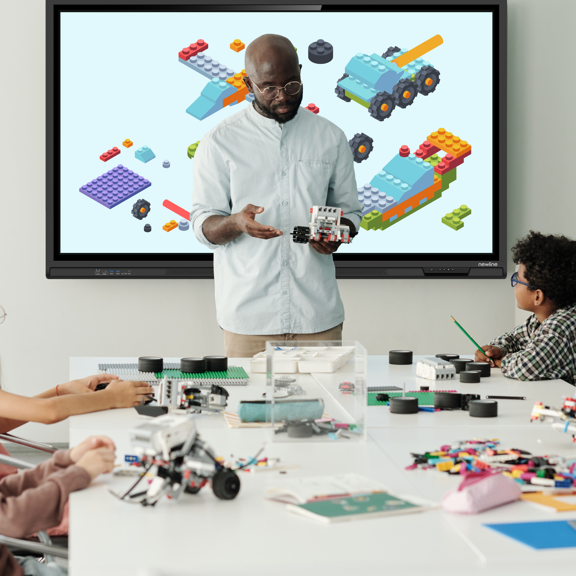 Zaslon interaktivni Newline Lyra Pro