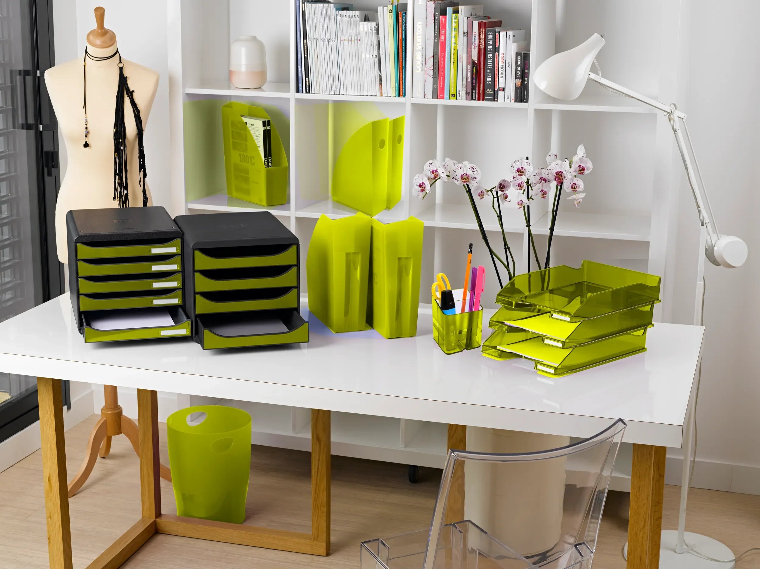 Predalnik Multiform BigBox Plus, 1/5, črn / rdeč, zelen ali srebrn