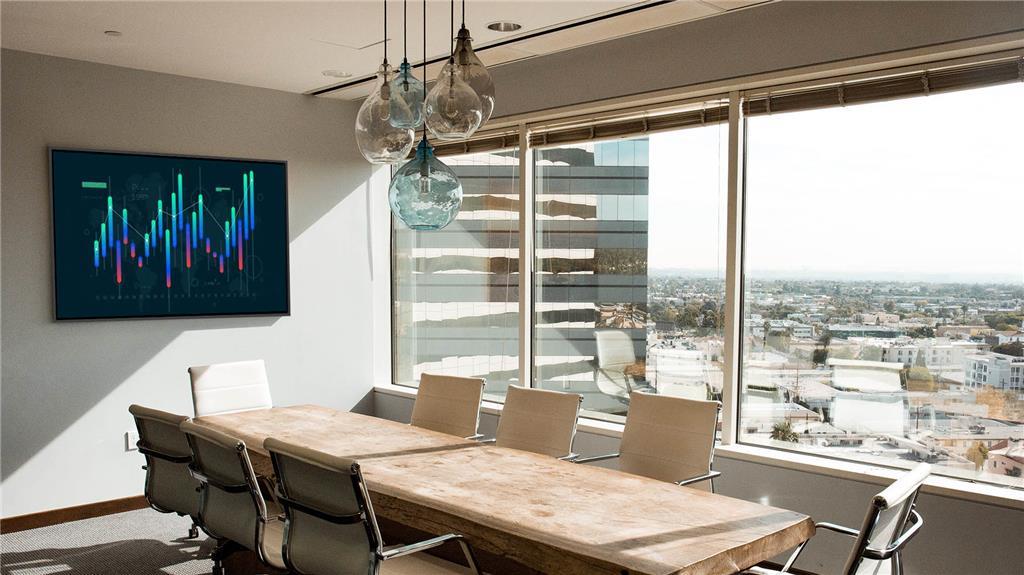 Zaslon profesionalni MaxHub CMA